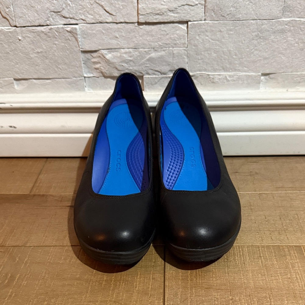 CROCS black wedges - Size 10W
